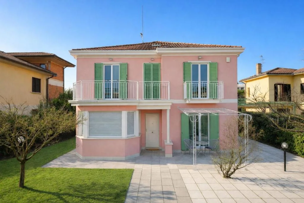 Villa Lucchetta – Tre Camere e Appartamento con parcheggio Interno