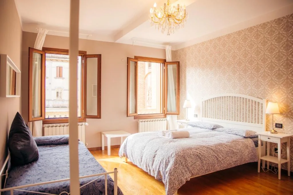 Your Room to visit Venice Marco Polo 10 min