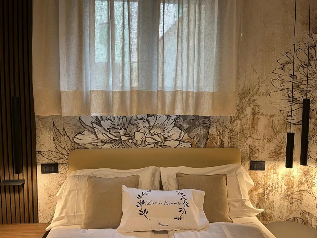 Zara Rooms