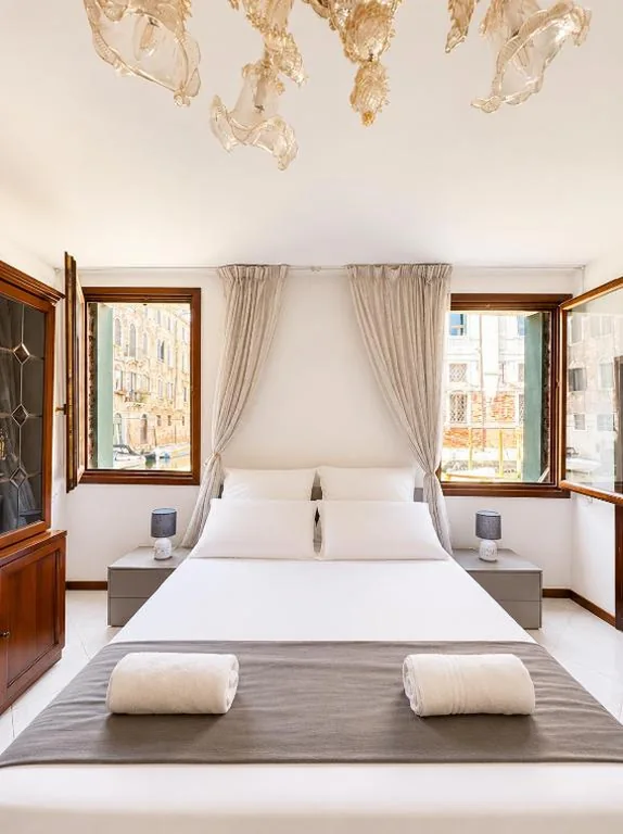 Zen Accommodations Canal view — foto 4