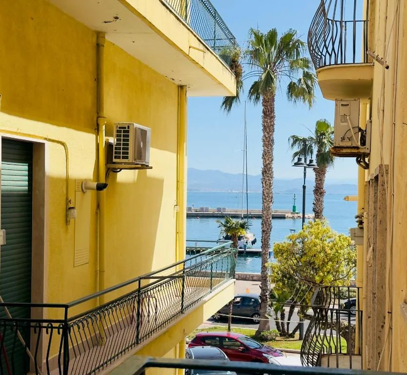 VICO 11 Gaeta – UN LETTO IDEALE — foto 5