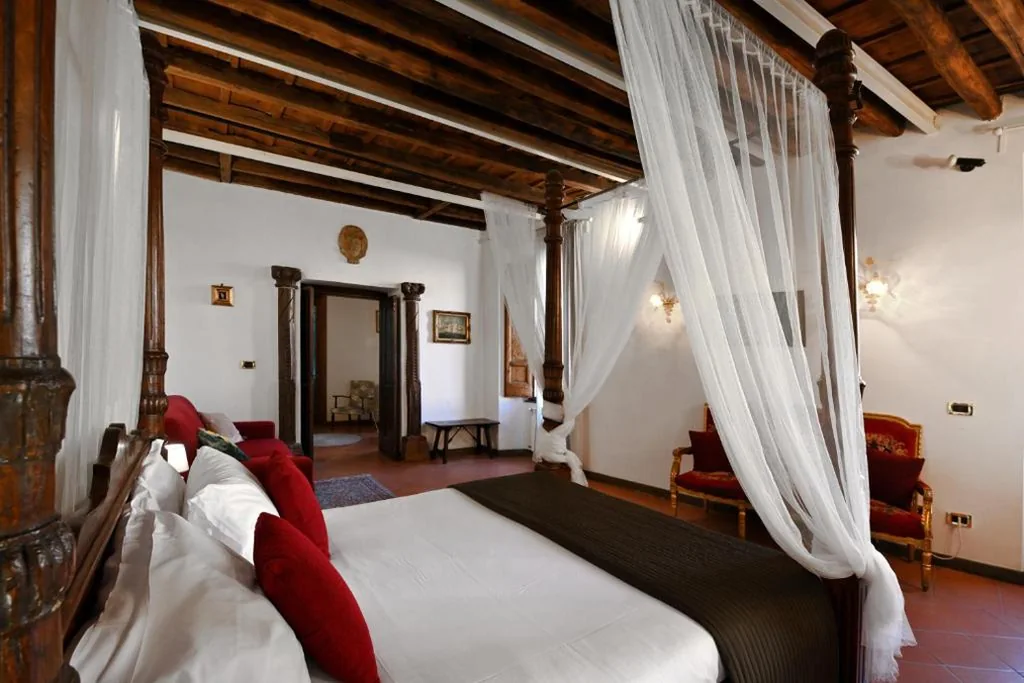 Vicolo dell’Aquila – Residenze Romanae