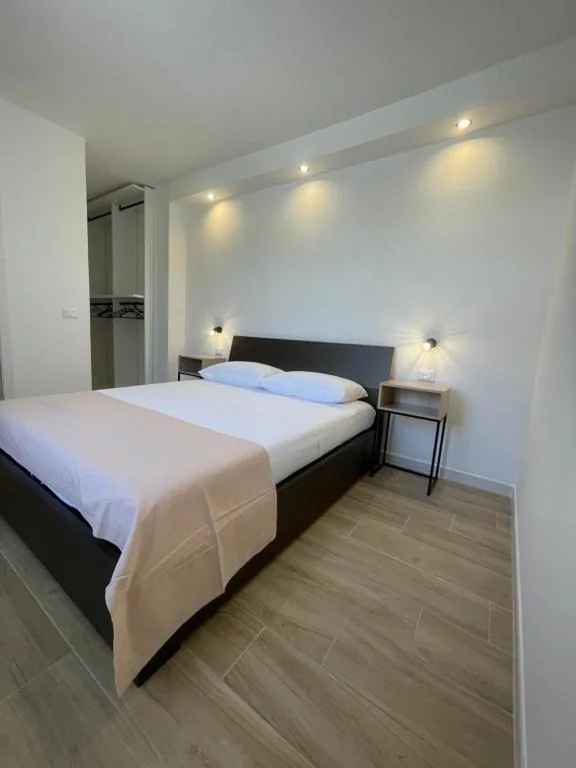 VILLA AMBROSIA 172 A