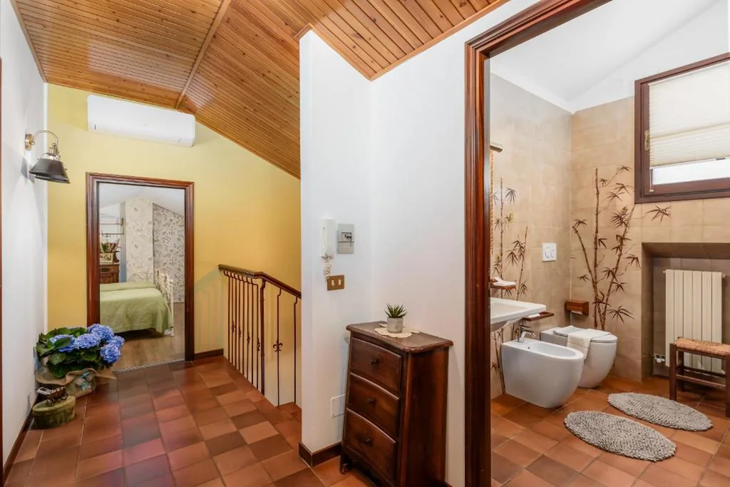 Villa Edy Barbaresco con piscina per gruppi e famiglie — foto 3