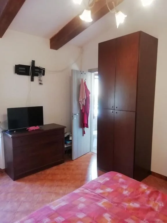 VILLA GIULIANA stanze con bagno interno in Villa a 350 mt spiaggia libera Lido delle Sirene — foto 4