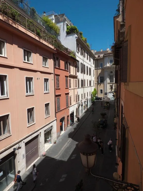 Vite 99 – Piazza di Spagna — foto 6