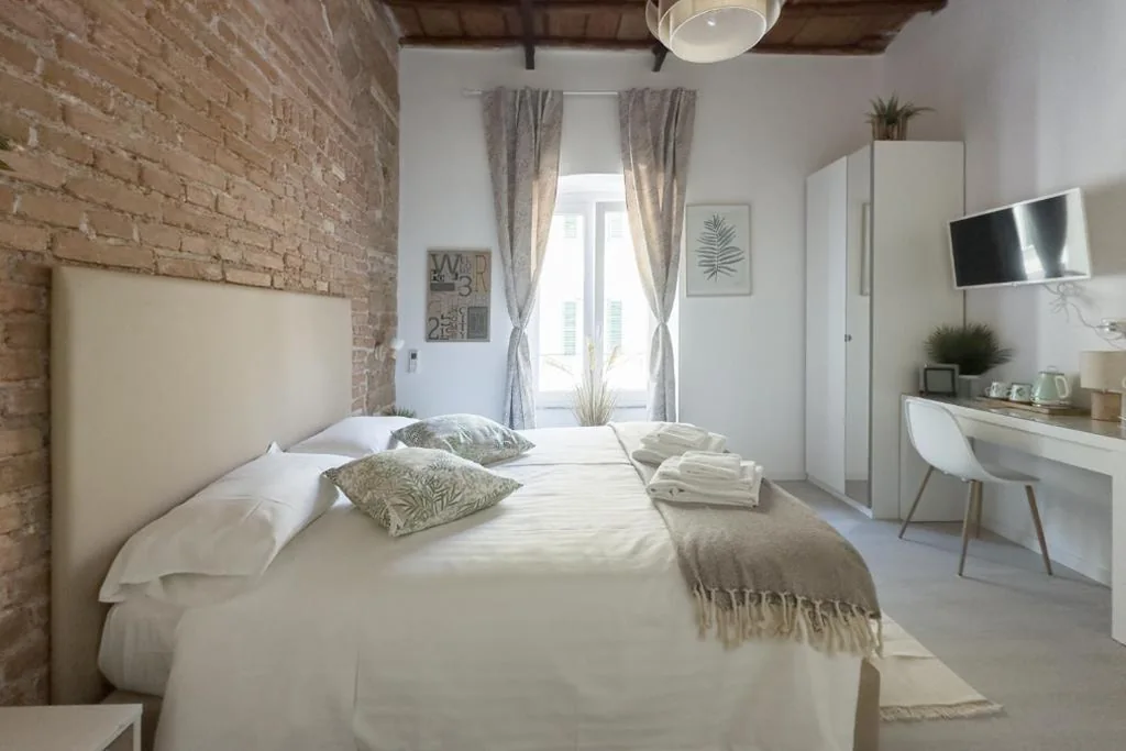 White Ostilia Guesthouse