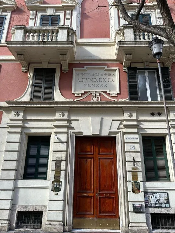 YouRoominRome